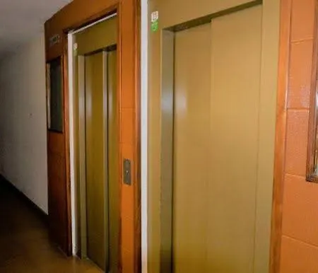 Apartamento Familiar En African Style شقة *